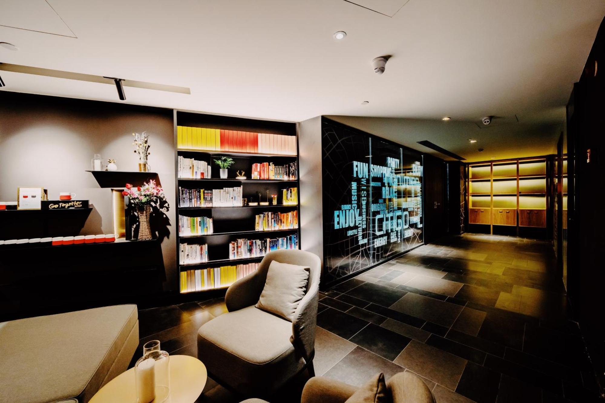 Citigo Hotel Green Lake Куньмин Экстерьер фото